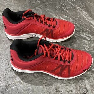 Rika Dinámica 2.5  Red Atletic training sneakers  Men's Shoes size 9